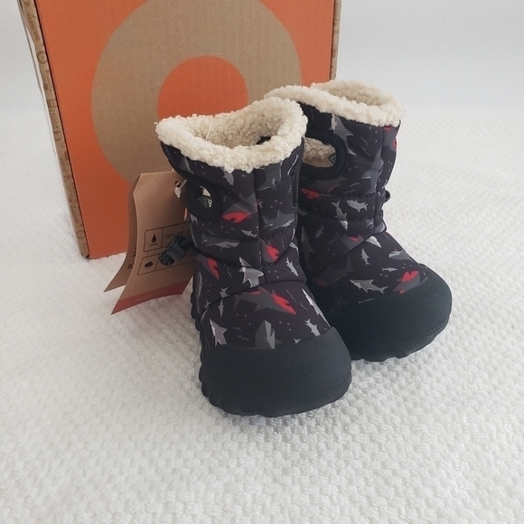 Bogs B-MOC Insulated‎ Waterproof Boot Black/ Multi Sharks Size 4 New - Picture 14 of 16